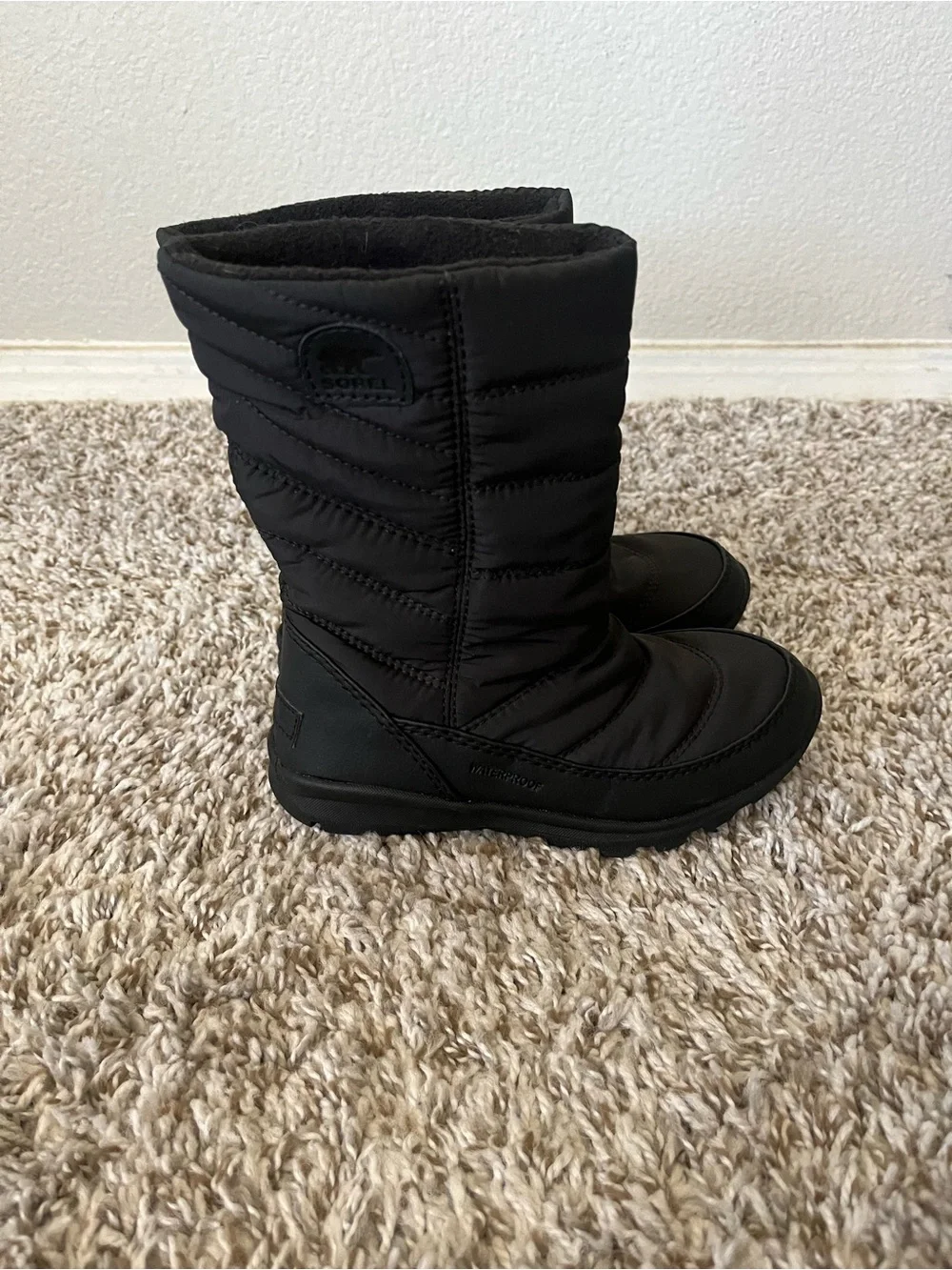 Sorel Black Quilted Slip-On Winter Boots in Black Children Size 11 NWOT